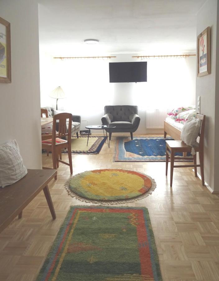 Homely Apartment In The Center With Garden View Gmunden Eksteriør billede